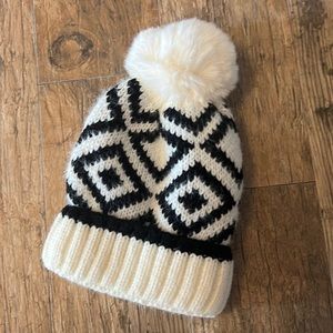 Fleece lined womens beanie with Pom !